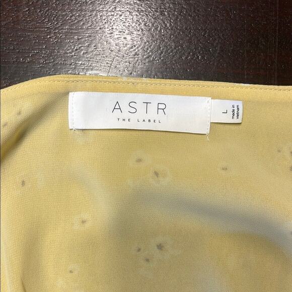 Astr Yellow Puff Sleeve Wrap Peplum Blouse - Picture 5 of 5